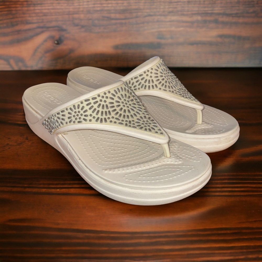 Crocs Women's 8 White Monterey Slip On Wedge Sandals